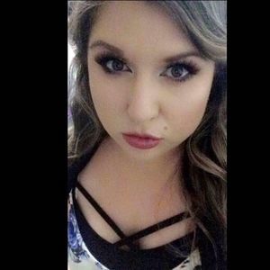 Meet your Posher, Devon